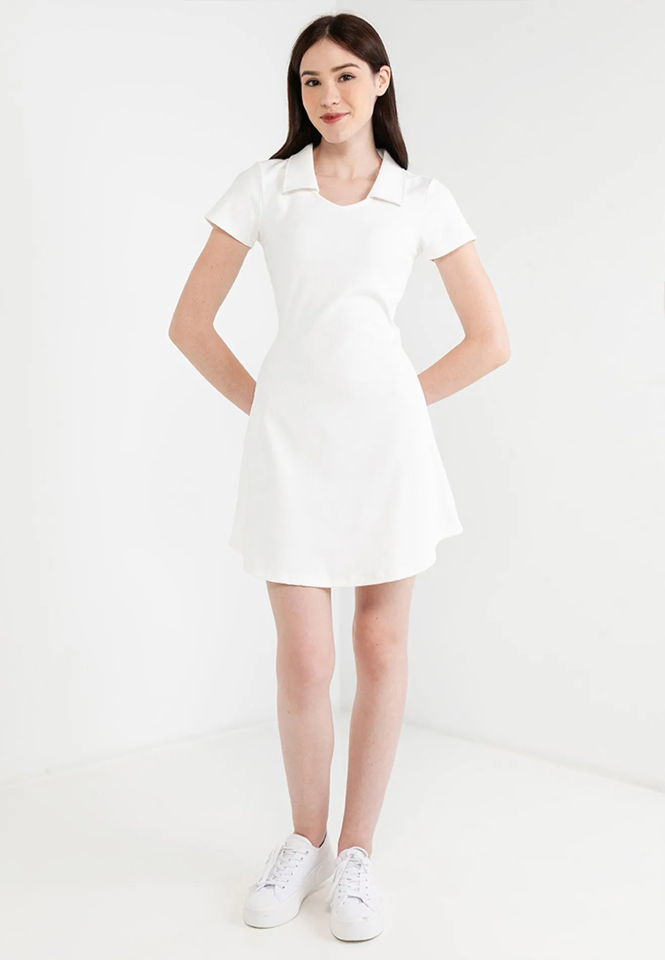 Be Paris Collection: Collared Neck Casual Dress